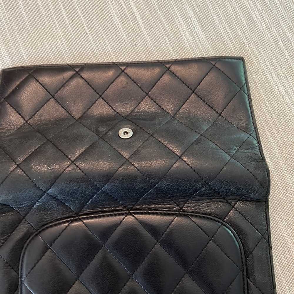 Chanel Matelassé Flap Wallet on Chain w/silver fixtures. - Picture 4 of 5